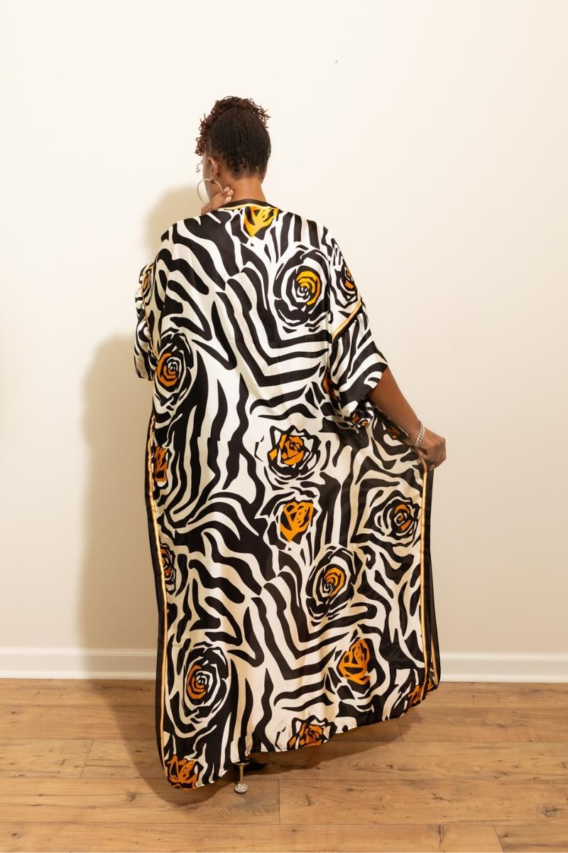 Untamed Roses Kaftan (One Size)